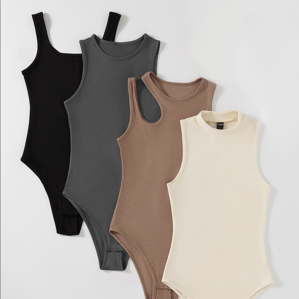 4 Piece Ribbed Bodysuits Set!! - Picture 3 of 5
